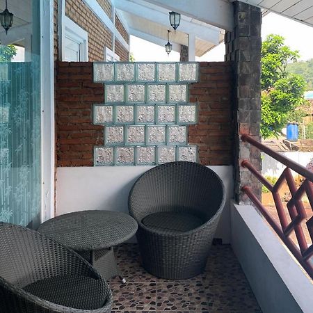 Urbanview Hotel Villa Q Gisting Bandjarnegeri 外观 照片