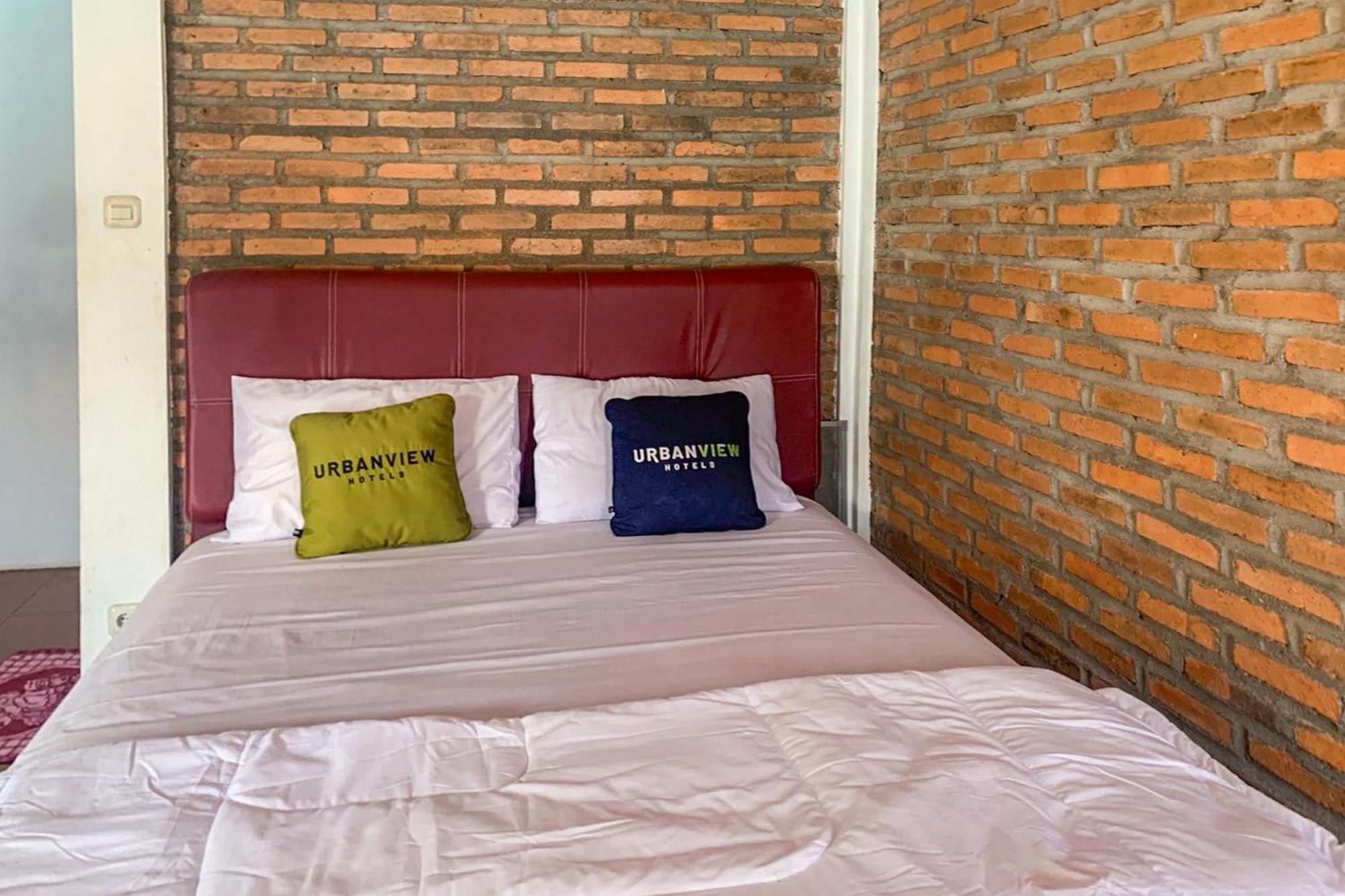 Urbanview Hotel Villa Q Gisting Bandjarnegeri 外观 照片